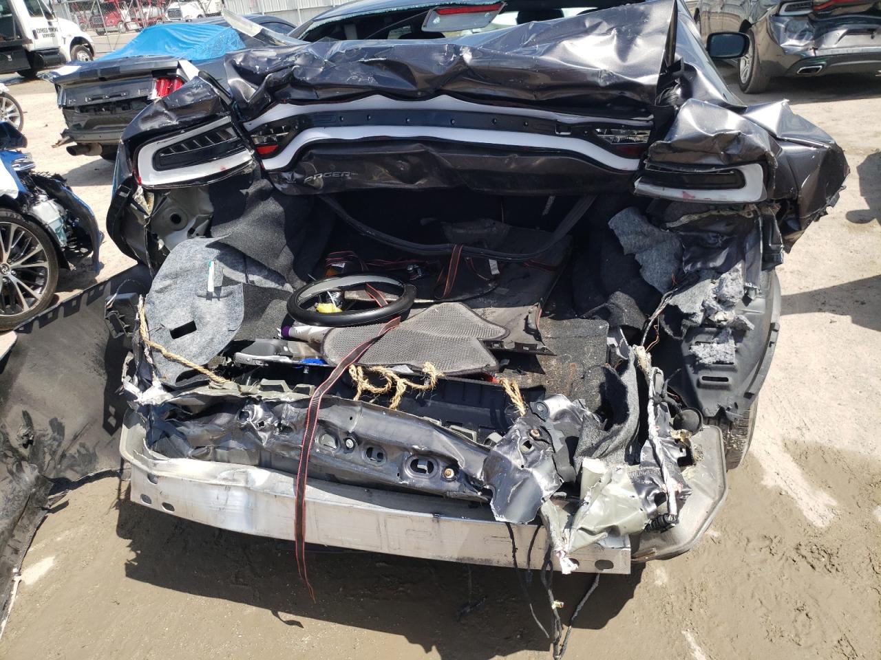 Photo 9 from auction – 2015 DODGE CHARGER with VIN 2C3CDXBG5FH768148