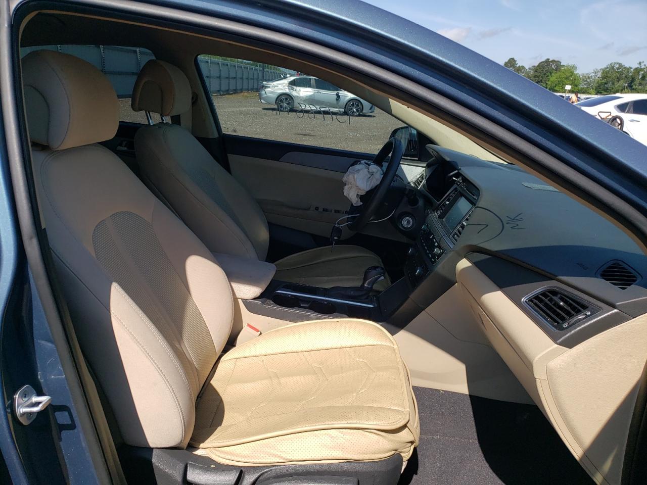 Photo 5 from auction – 2016 HYUNDAI SONATA SE with VIN 5NPE24AF0GH341647