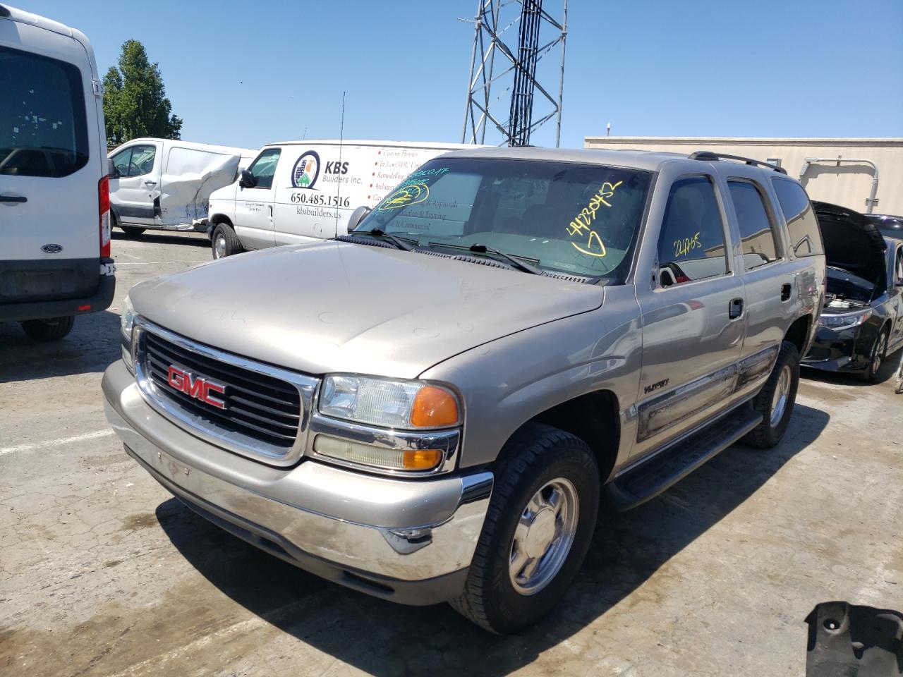 Photo 2 from auction – 2003 GMC YUKON with VIN 1GKEC13V63R263186
