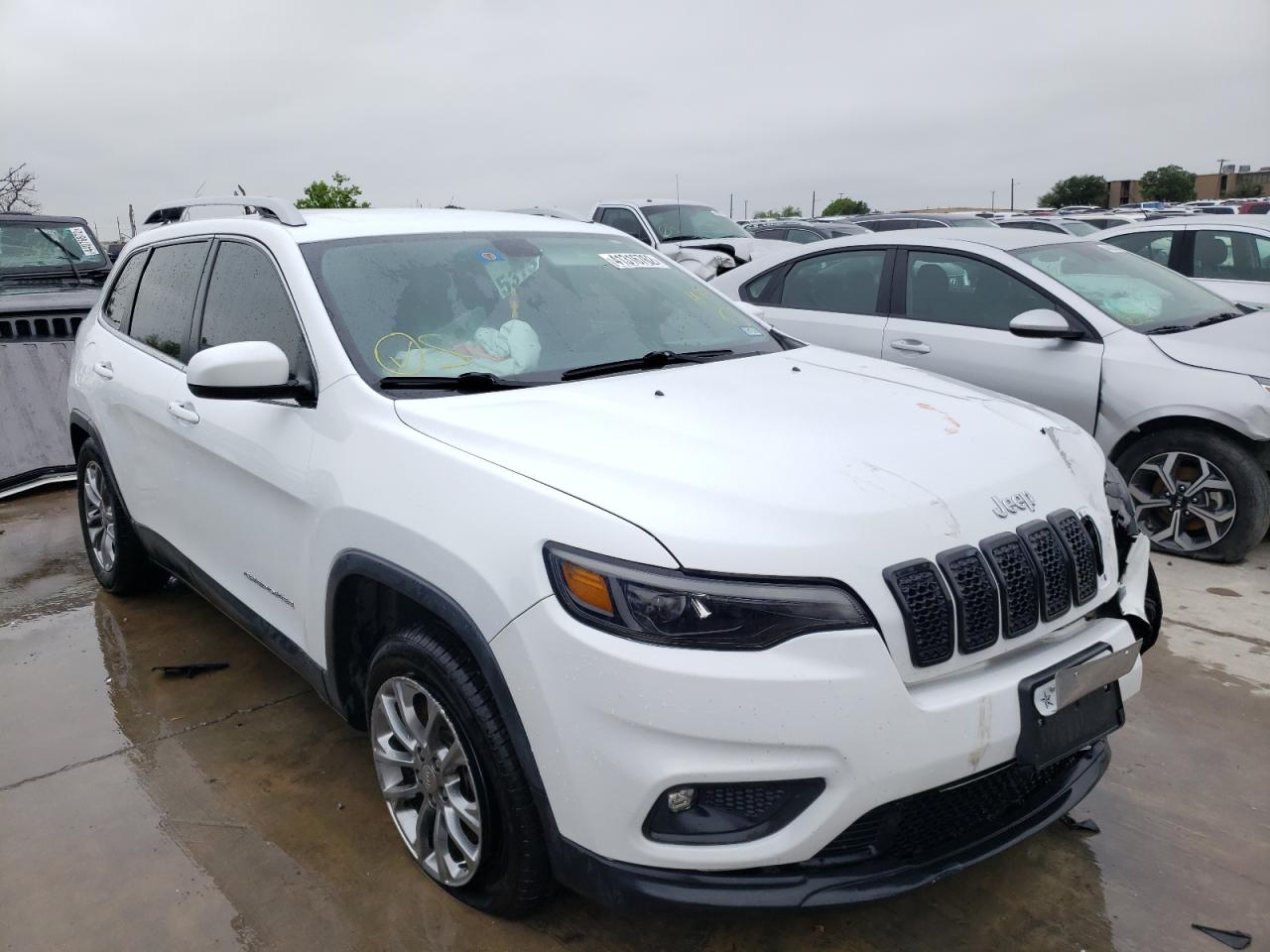 JEEP CHEROKEE L 2019 with VIN 1C4PJLLB1KD340117 - Photo from auction