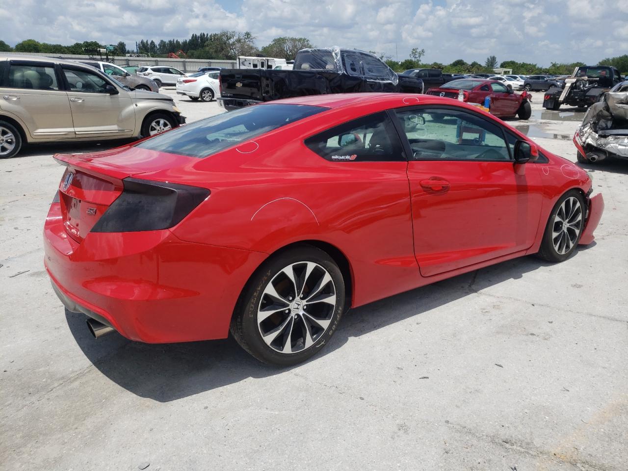 Photo 4 from auction – 2013 HONDA CIVIC SI with VIN 2HGFG4A55DH706357