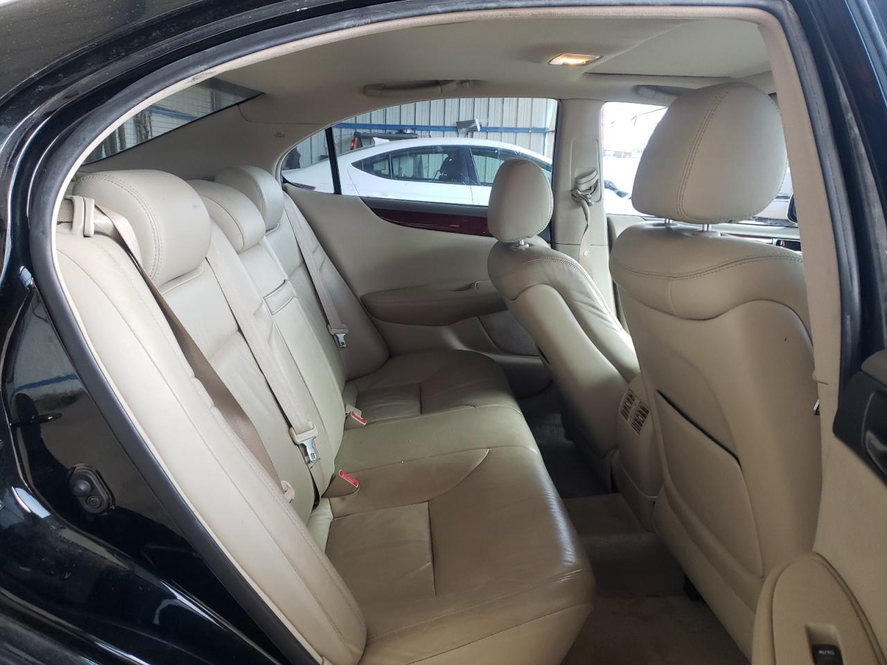 Photo 6 from auction – 2004 LEXUS ES 330 with VIN JTHBA30G045043393