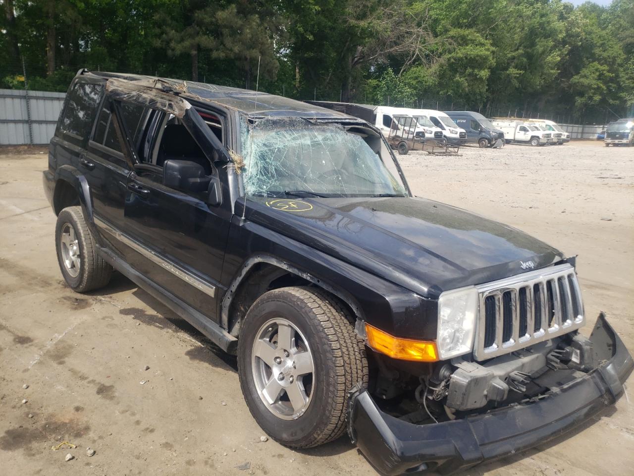 JEEP COMMANDER 2010 with VIN 1J4RG4GKXAC161984 - Photo from auction