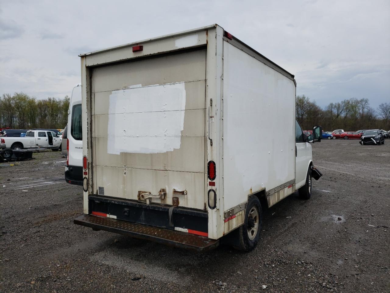Photo 4 from auction – 2004 GMC SAVANA CUT with VIN 1GDGG31V741903926