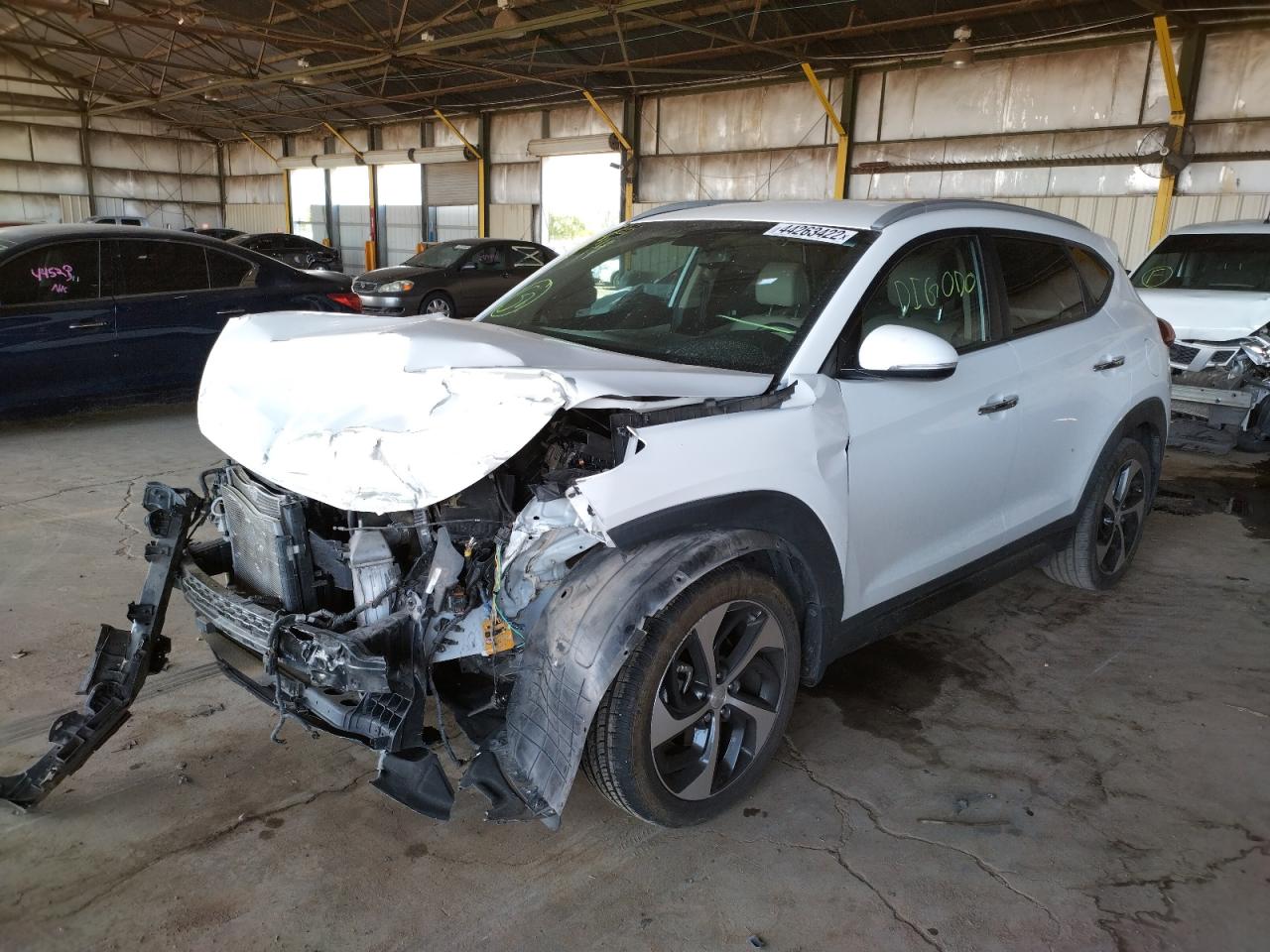 Photo 2 from auction – 2016 HYUNDAI TUCSON LIM with VIN KM8J33A29GU068390