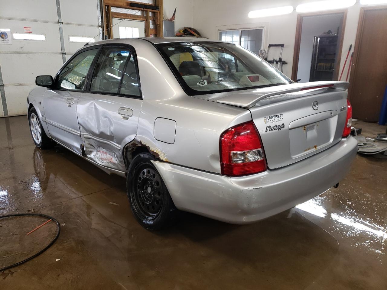 Photo 3 from auction – 2002 MAZDA PROTEGE DX with VIN JM1BJ225921605187