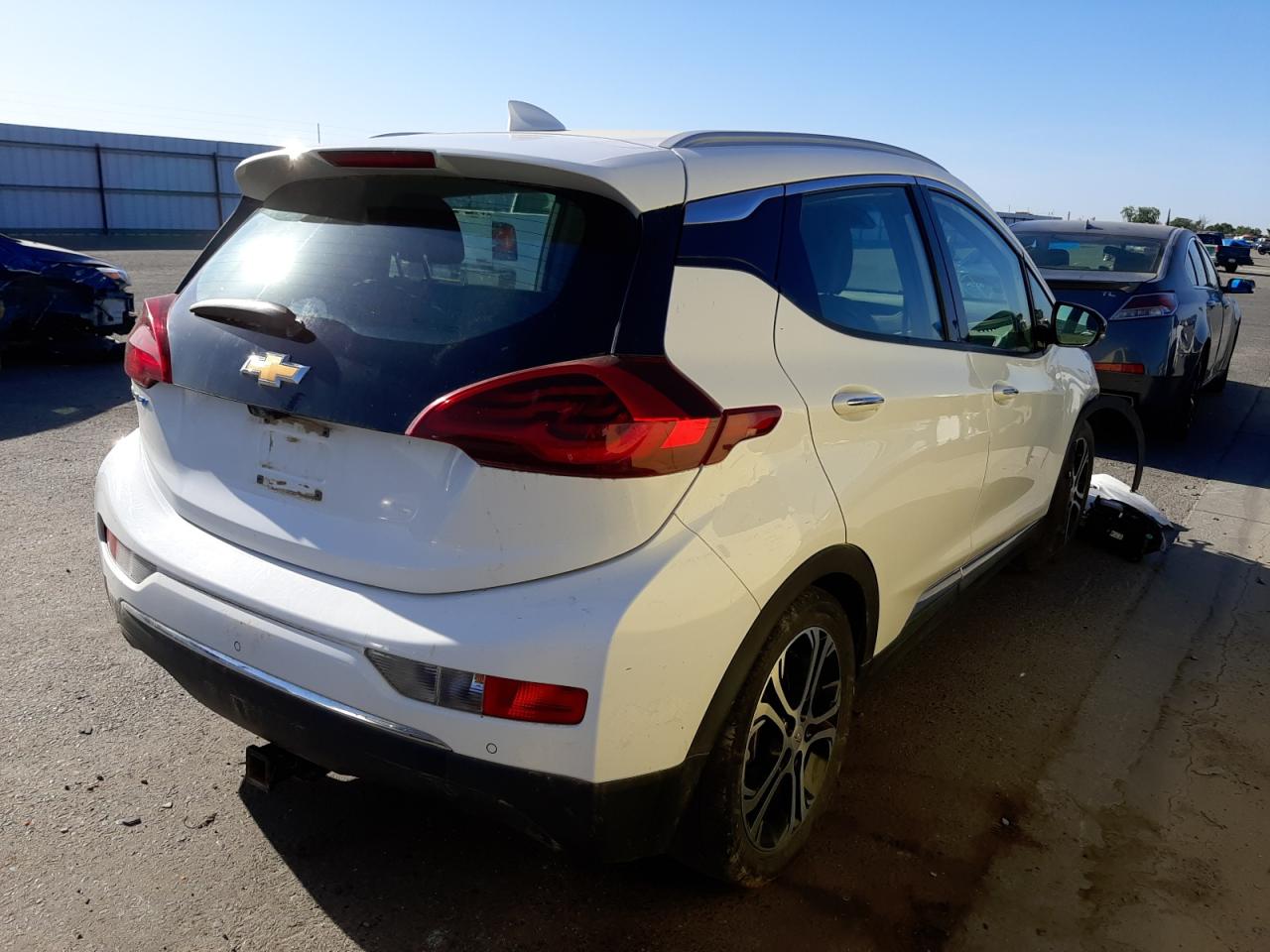 Photo 4 from auction – 2017 CHEVROLET BOLT EV PR with VIN 1G1FX6S02H4121969