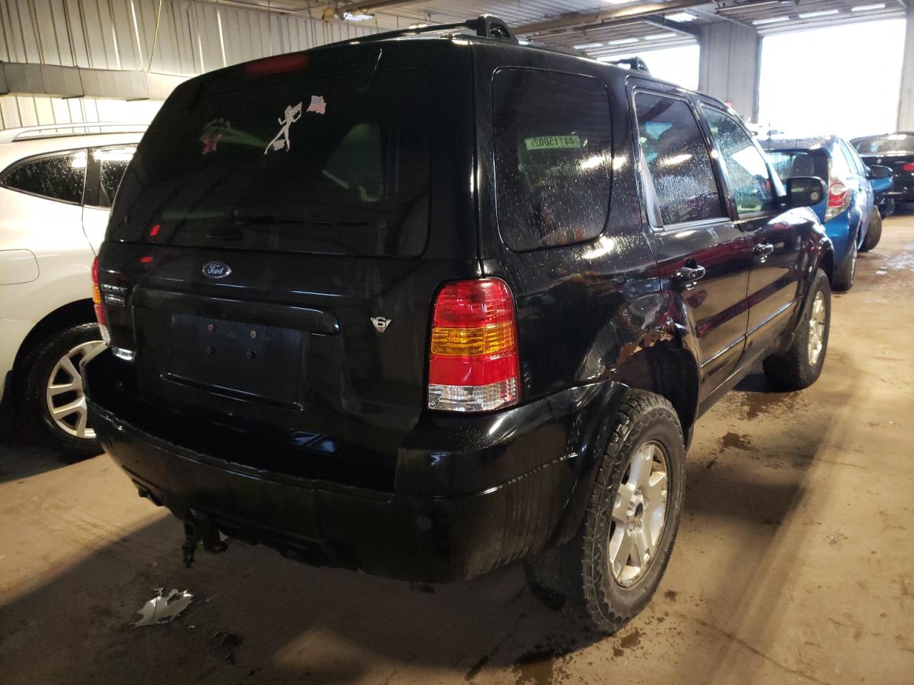 Photo 4 from auction – 2006 FORD ESCAPE LIM with VIN 1FMCU94166KA87274