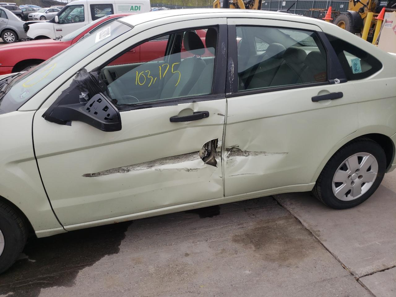 Photo 9 from auction – 2011 FORD FOCUS S with VIN 1FAHP3EN8BW100504