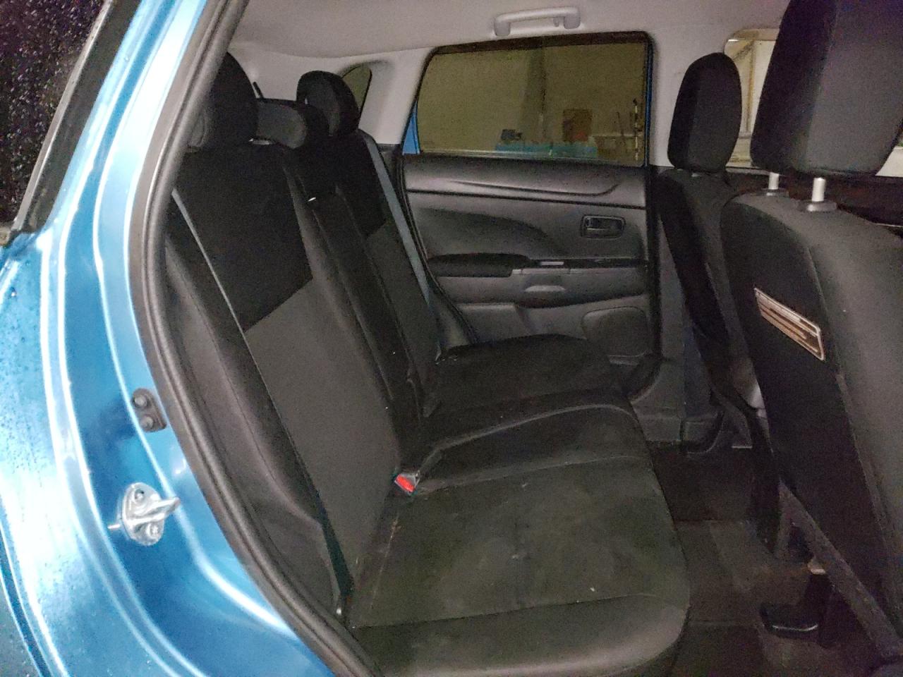 Photo 6 from auction – 2013 MITSUBISHI OUTLANDER with VIN 4A4AP3AU8DE005578