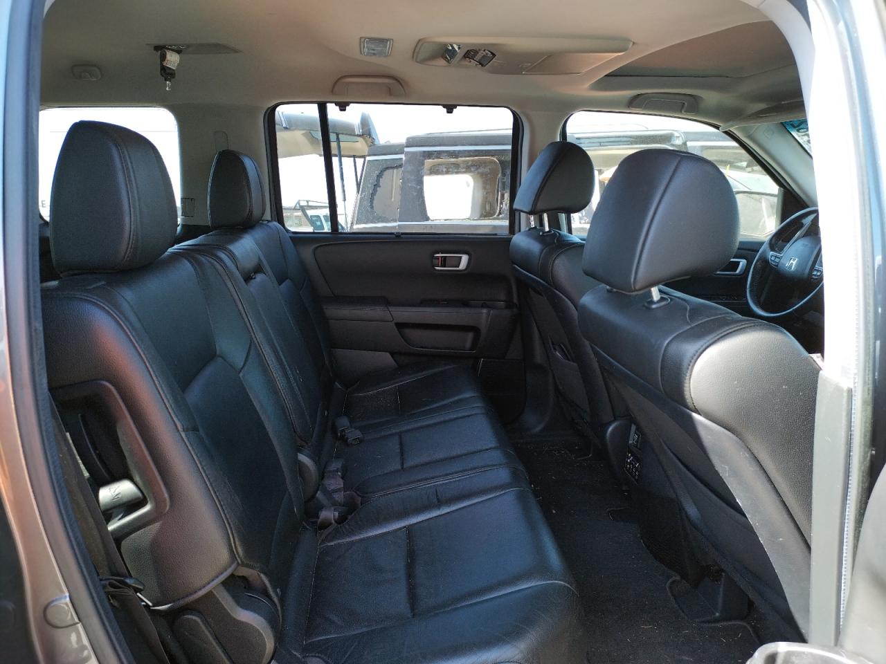 Photo 6 from auction – 2013 HONDA PILOT TOUR with VIN 5FNYF4H96DB008333