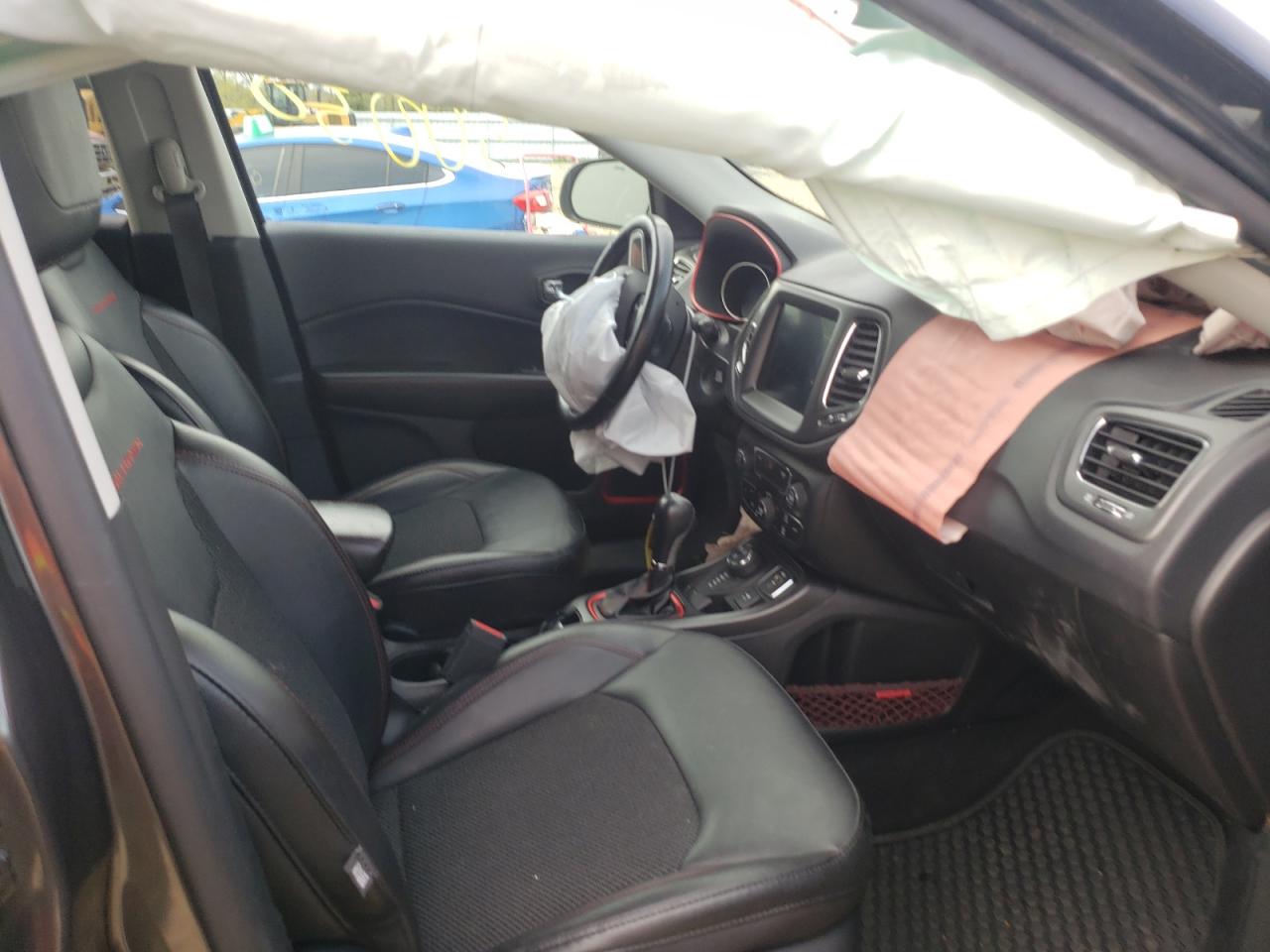 Photo 5 from auction – 2020 JEEP COMPASS TR with VIN 3C4NJDDB3LT127435