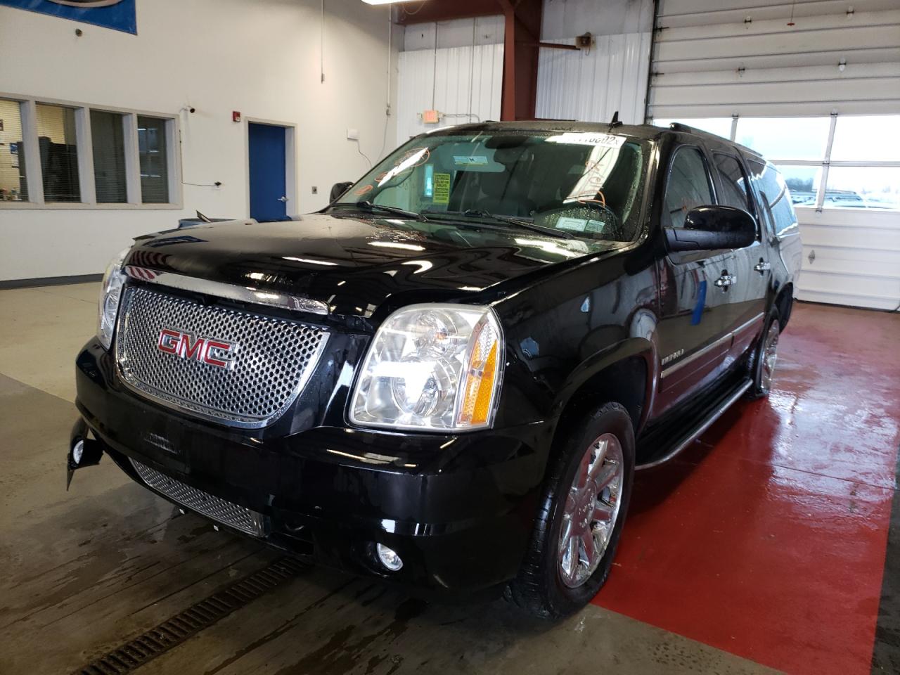 Photo 2 from auction – 2014 GMC YUKON XL D with VIN 1GKS2MEF8ER110762