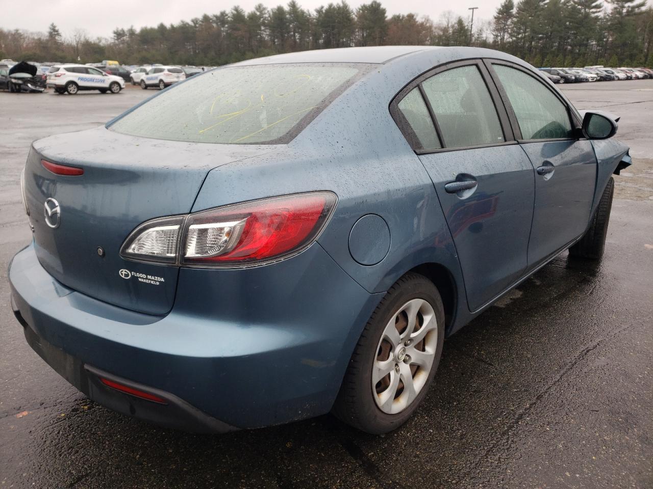 Photo 16 from auction – 2011 MAZDA 3 I with VIN JM1BL1UG1B1354989