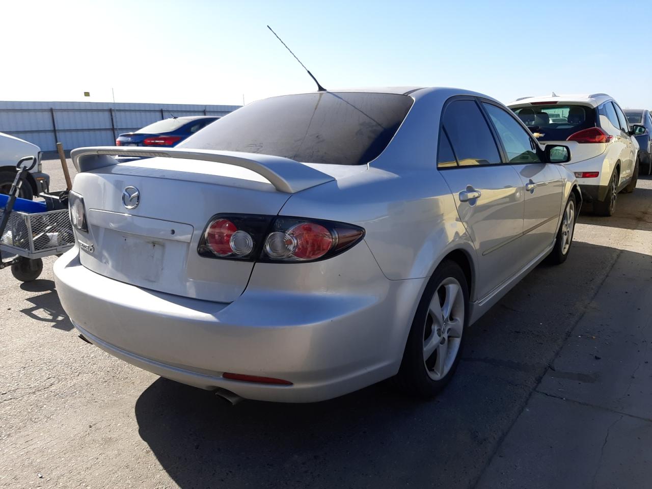 Photo 4 from auction – 2007 MAZDA 6 I with VIN 1YVHP80CX75M42377