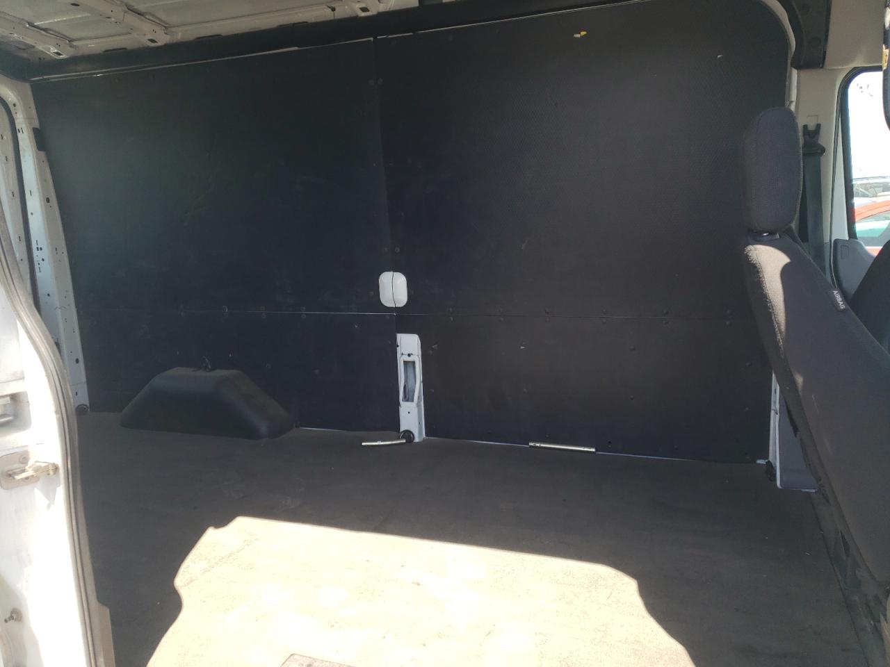 Photo 6 from auction – 2019 FORD TRANSIT T- with VIN 1FTYR2CMXKKB83580