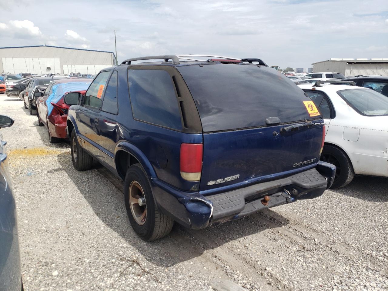 Photo 3 from auction – 2001 CHEVROLET BLAZER with VIN 1GNCS18WX1K109777