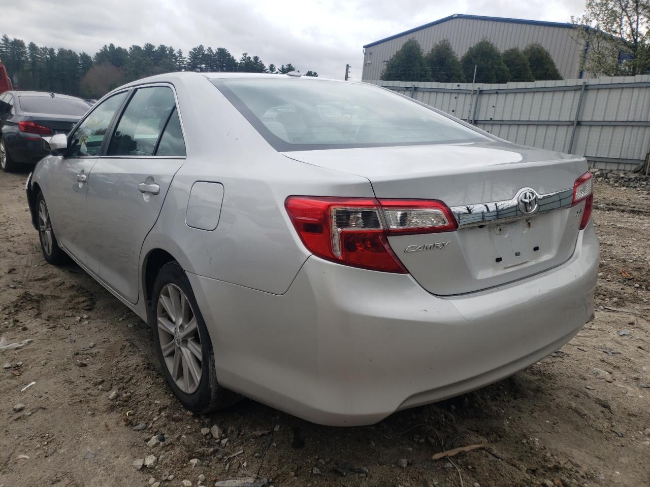 Photo 3 from auction – 2014 TOYOTA CAMRY L with VIN 4T4BF1FK5ER411689