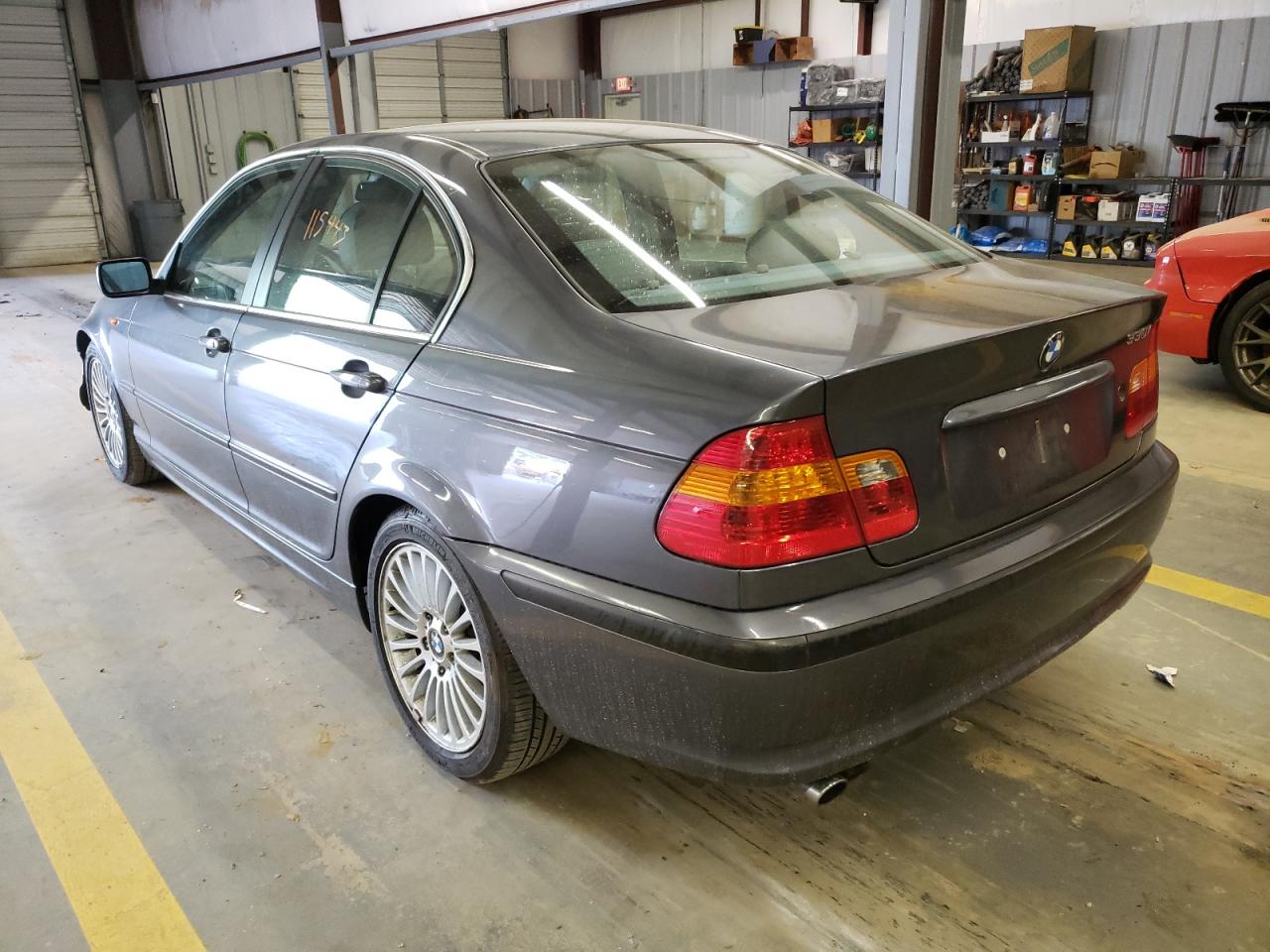 Photo 3 from auction – 2003 BMW 330 I with VIN WBAEV53463KM02551