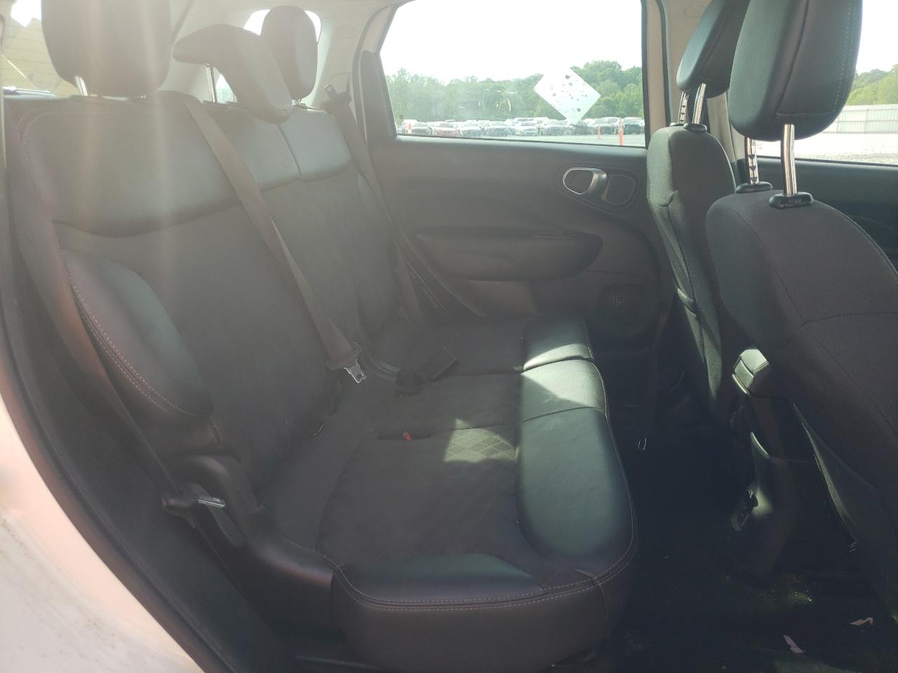 Photo 6 from auction – 2018 FIAT 500L POP with VIN ZFBCFAAH4JZ041723