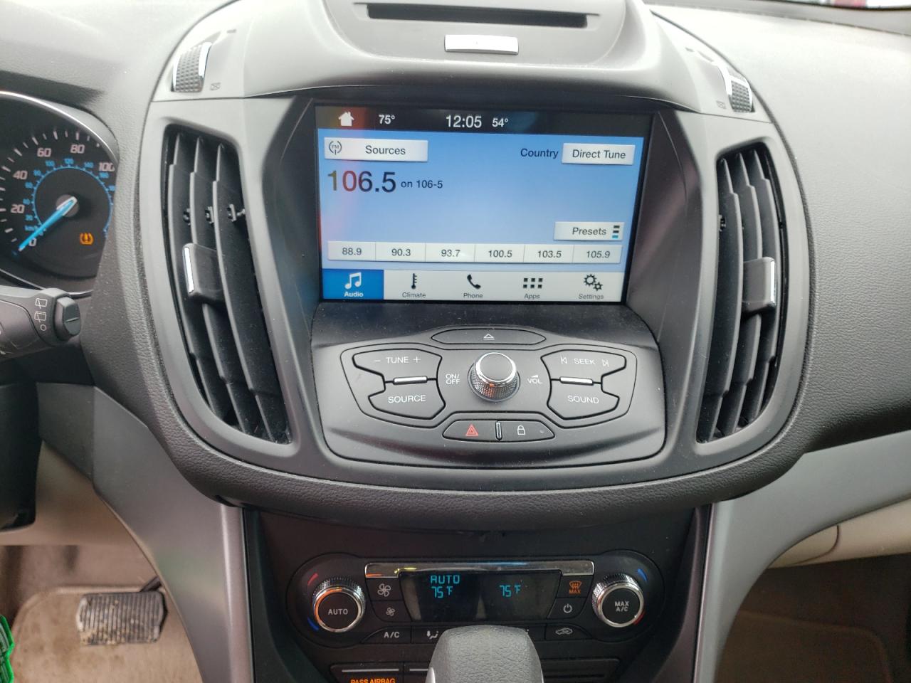 Photo 9 from auction – 2016 FORD ESCAPE SE with VIN 1FMCU9GX3GUA53072