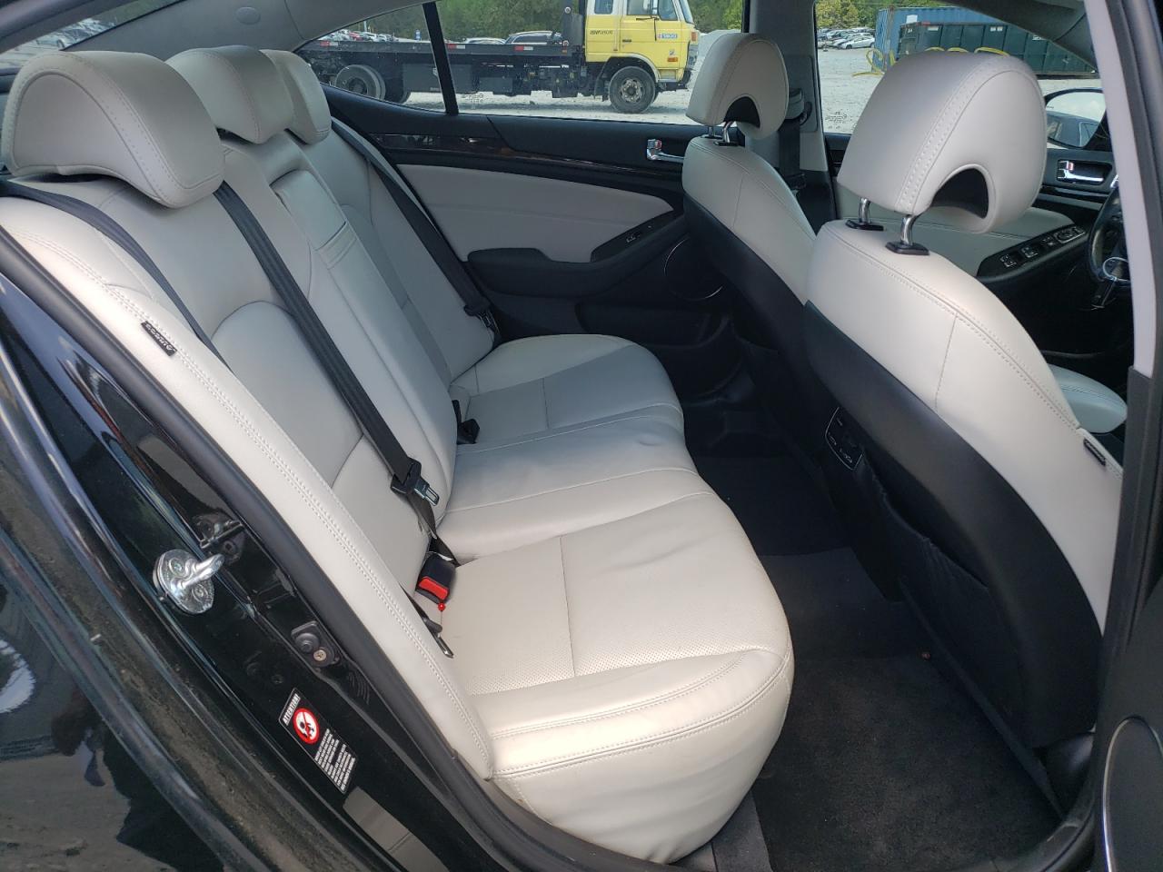 Photo 6 from auction – 2014 KIA CADENZA PR with VIN KNALN4D76E5155639