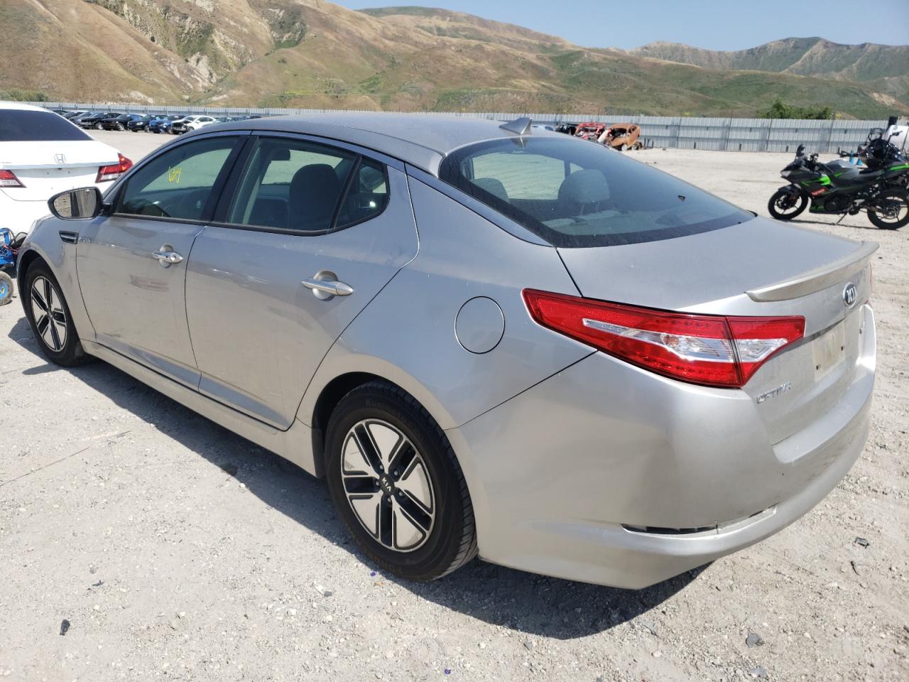 Photo 3 from auction – 2013 KIA OPTIMA HYB with VIN KNAGM4AD9D5046959