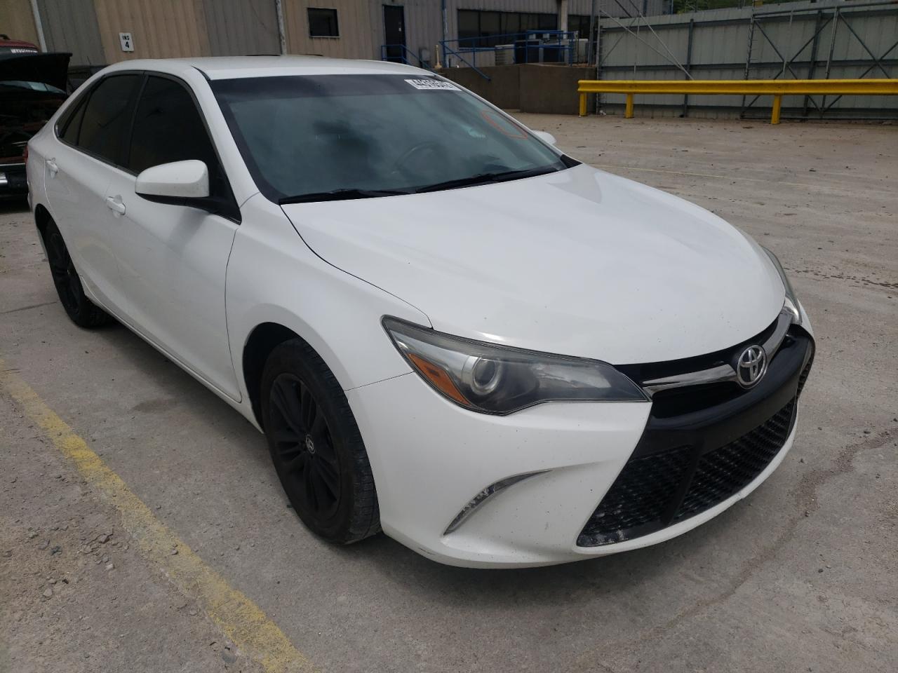 Photo 1 from auction – 2015 TOYOTA CAMRY LE with VIN 4T1BF1FK8FU988356