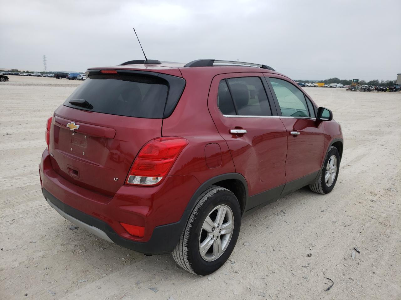 Photo 4 from auction – 2018 CHEVROLET TRAX 1LT with VIN 3GNCJLSB5JL325751