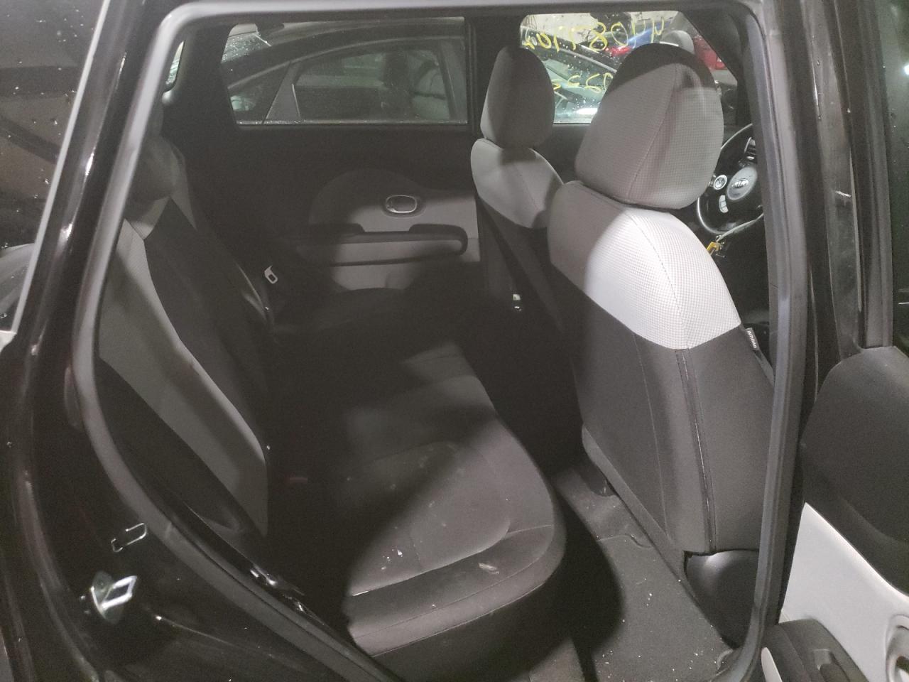 Photo 6 from auction – 2016 KIA SOUL with VIN KNDJN2A28G7373807