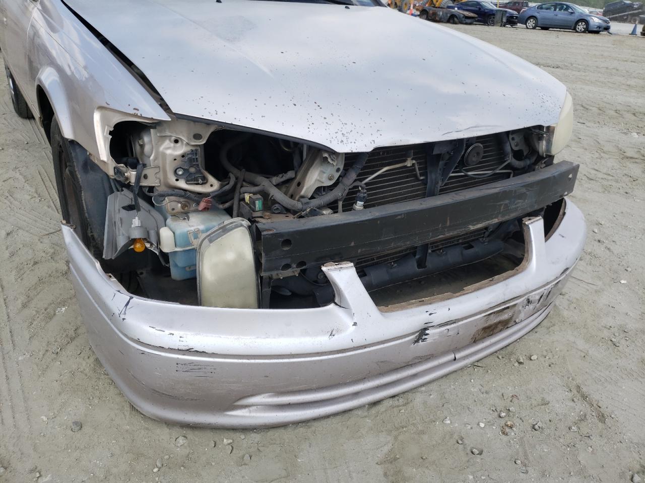 Photo 9 from auction – 2000 TOYOTA CAMRY CE with VIN 4T1BG22K2YU969720