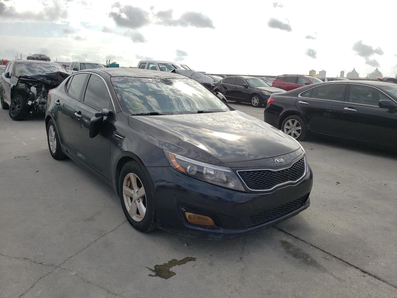 KIA OPTIMA LX 2015 with VIN KNAGM4A77F5655447 - Photo from auction