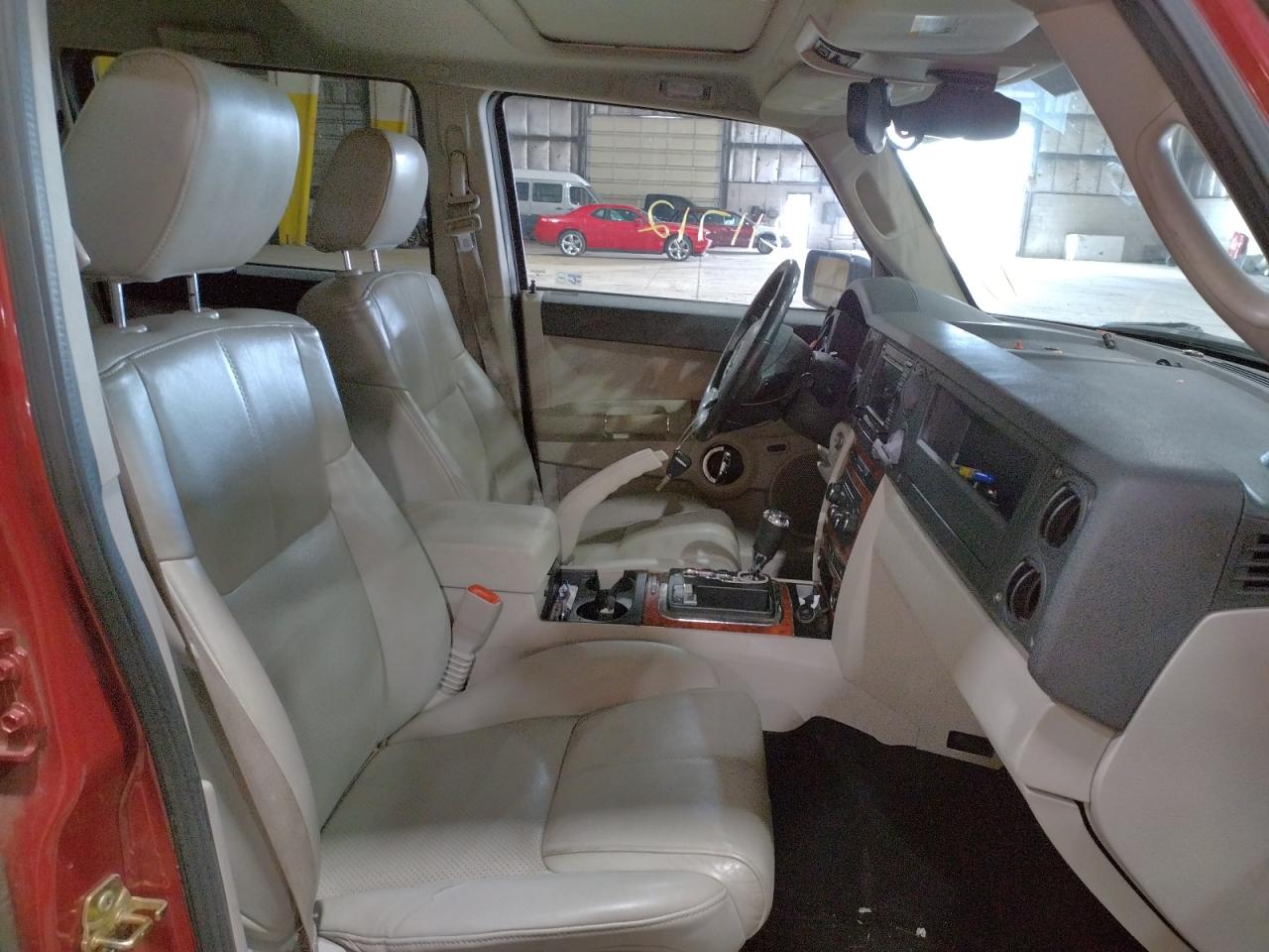 Photo 5 from auction – 2006 JEEP COMMANDER with VIN 1J8HG58216C167193