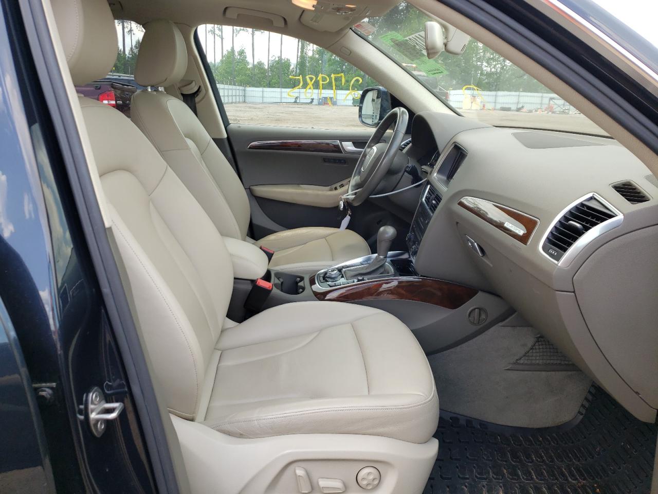 Photo 5 from auction – 2012 AUDI Q5 PREMIUM with VIN WA1LFAFP8CA084762