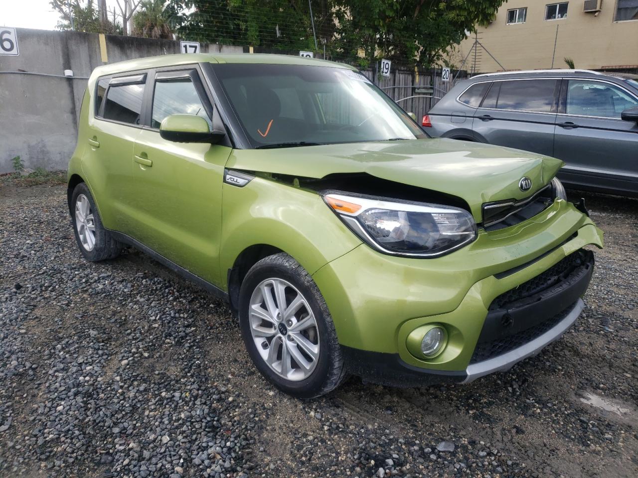 KIA SOUL + 2017 con VIN KNDJP3A57H7879043 - Foto de la subasta