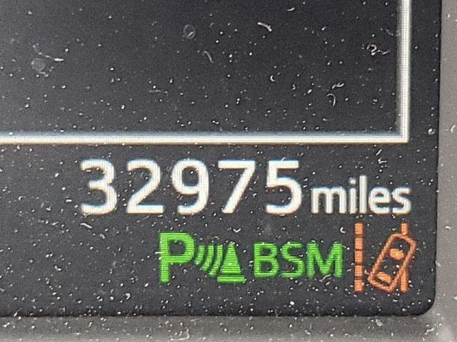 Photo 8 from auction – 2017 TOYOTA RAV4 LIMIT with VIN 2T3DFREV0HW604146