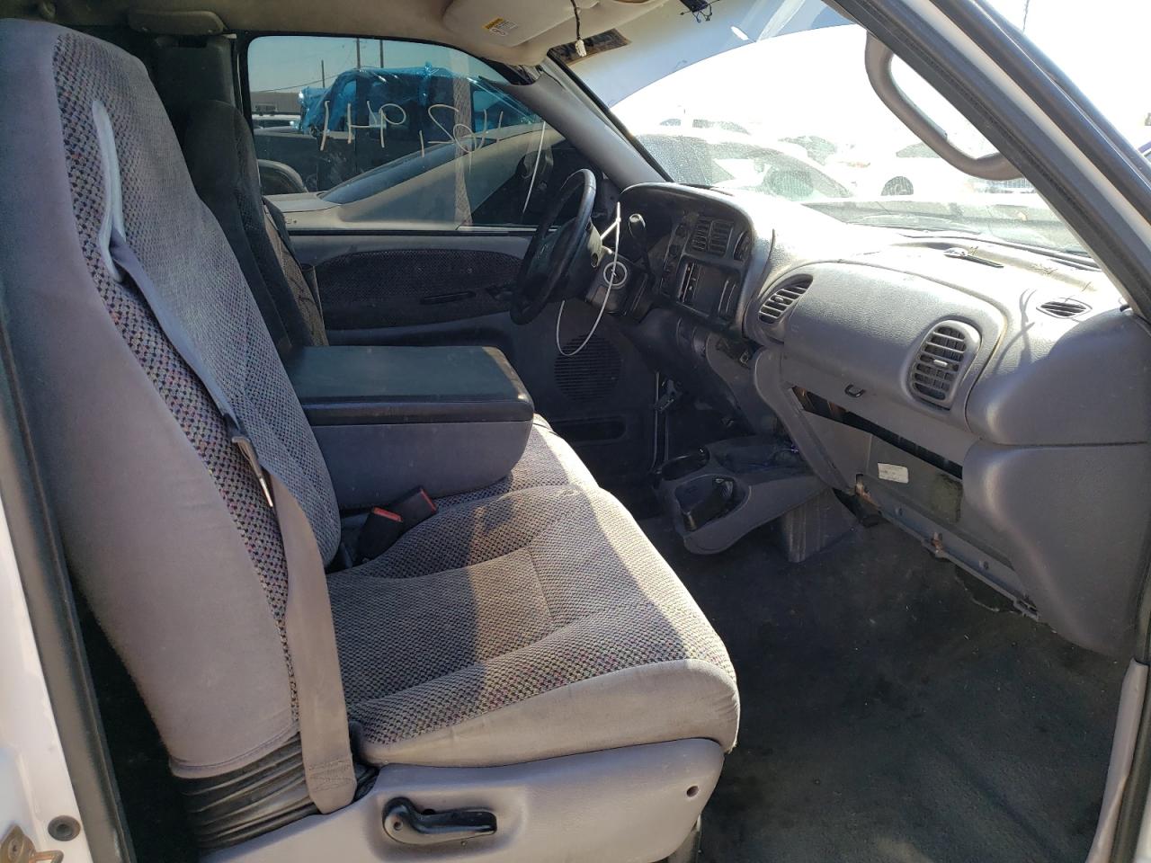 Photo 5 from auction – 2001 DODGE RAM 1500 with VIN 3B7HC13Z91M254590