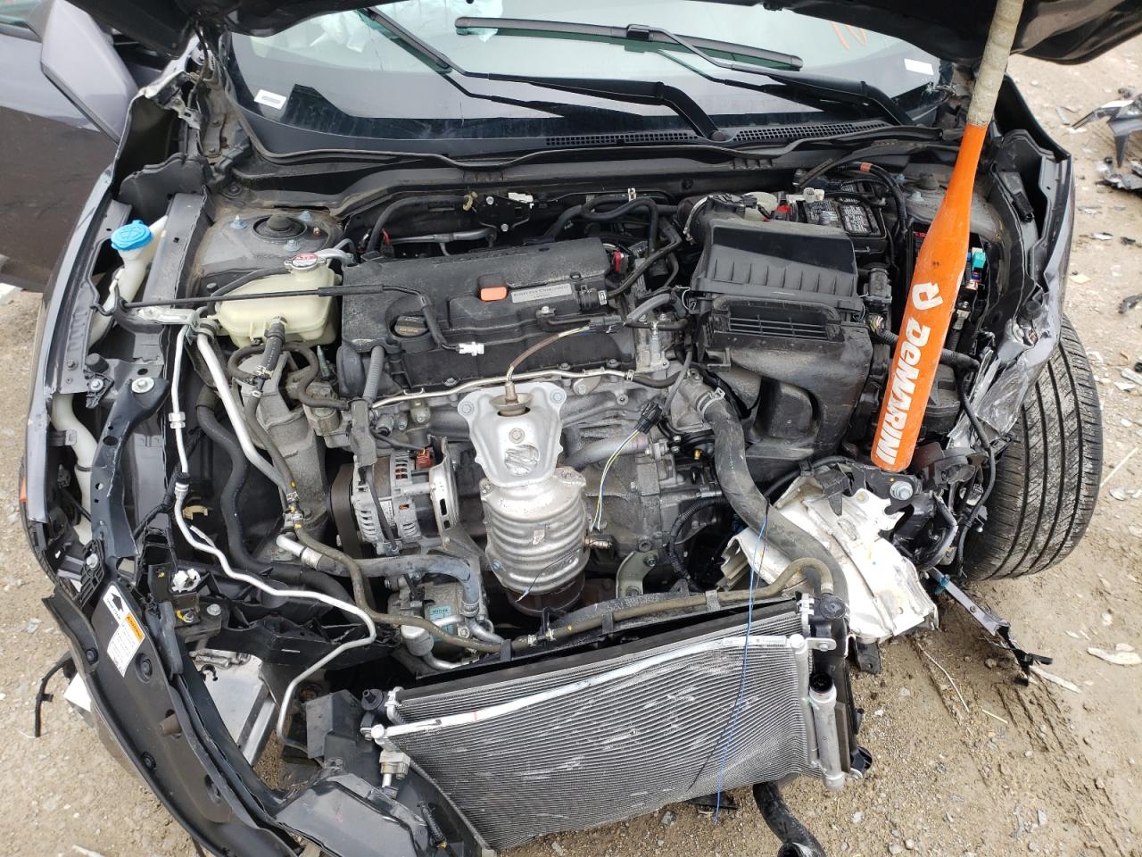 Photo 7 from auction – 2018 HONDA CIVIC LX with VIN 2HGFC2F5XJH572238