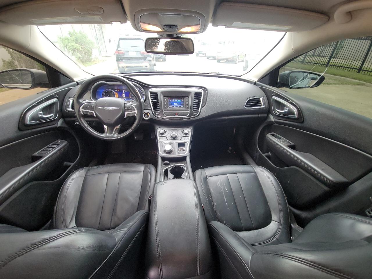 Photo 9 from auction – 2015 CHRYSLER 200 C with VIN 1C3CCCCB3FN643512