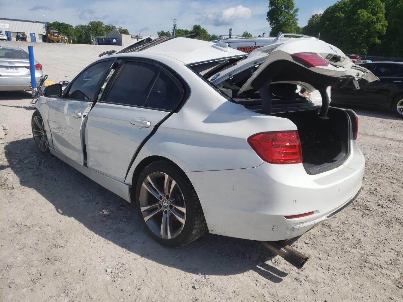 Photo 3 from auction – 2015 BMW 328 I SULE with VIN WBA3C1C55FP853685