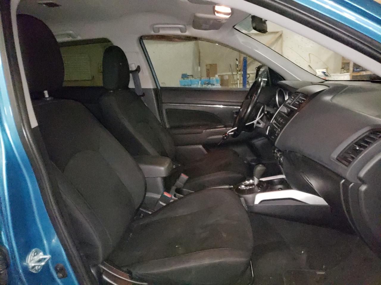 Photo 5 from auction – 2013 MITSUBISHI OUTLANDER with VIN 4A4AP3AU8DE005578