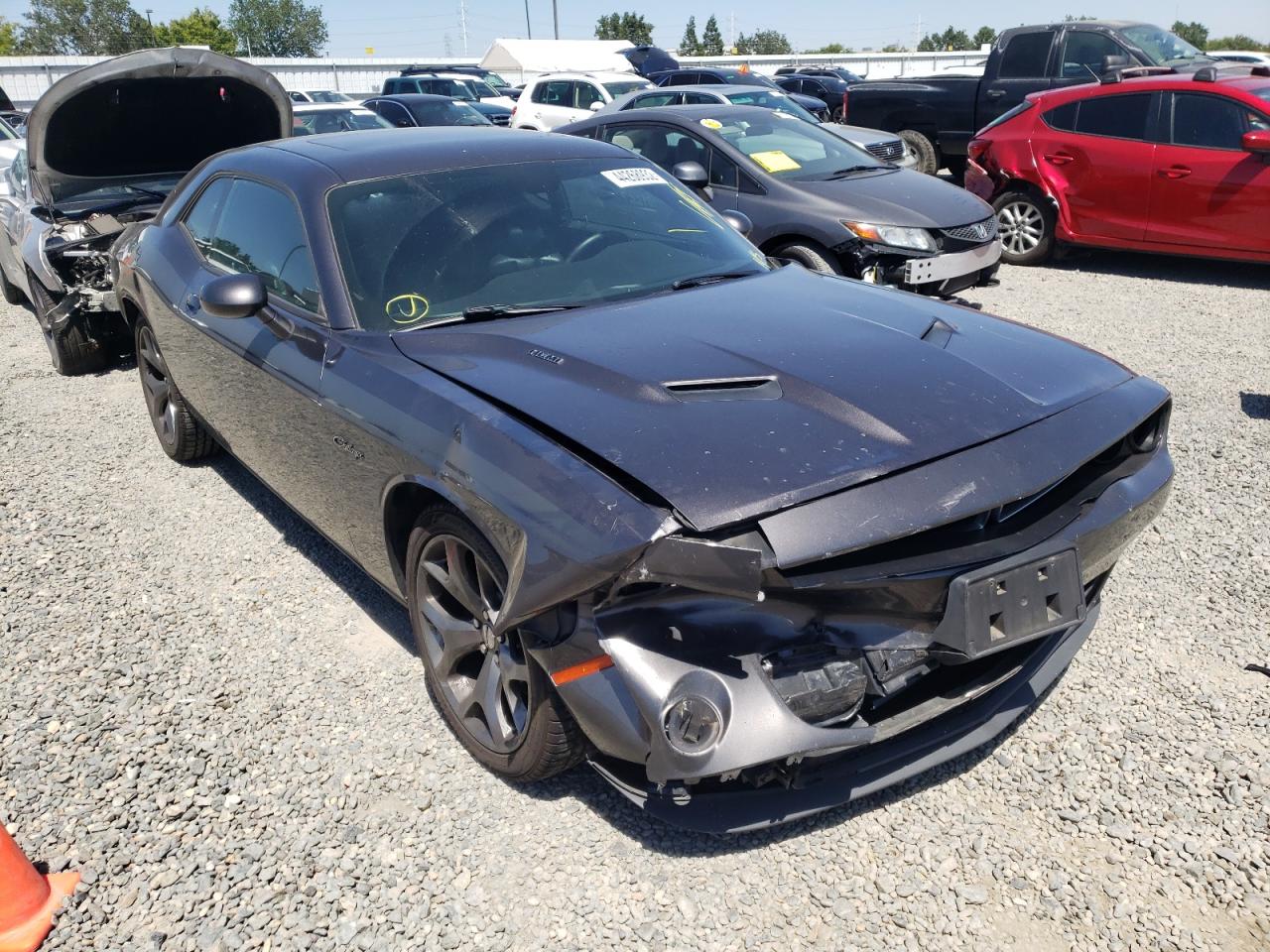 DODGE CHALLENGER 2015 with VIN 2C3CDZBT5FH822685 - Photo from auction