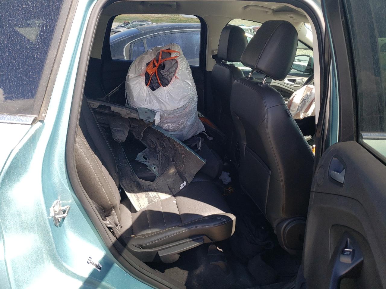 Photo 6 from auction – 2013 FORD ESCAPE SEL with VIN 1FMCU0HX5DUA52964