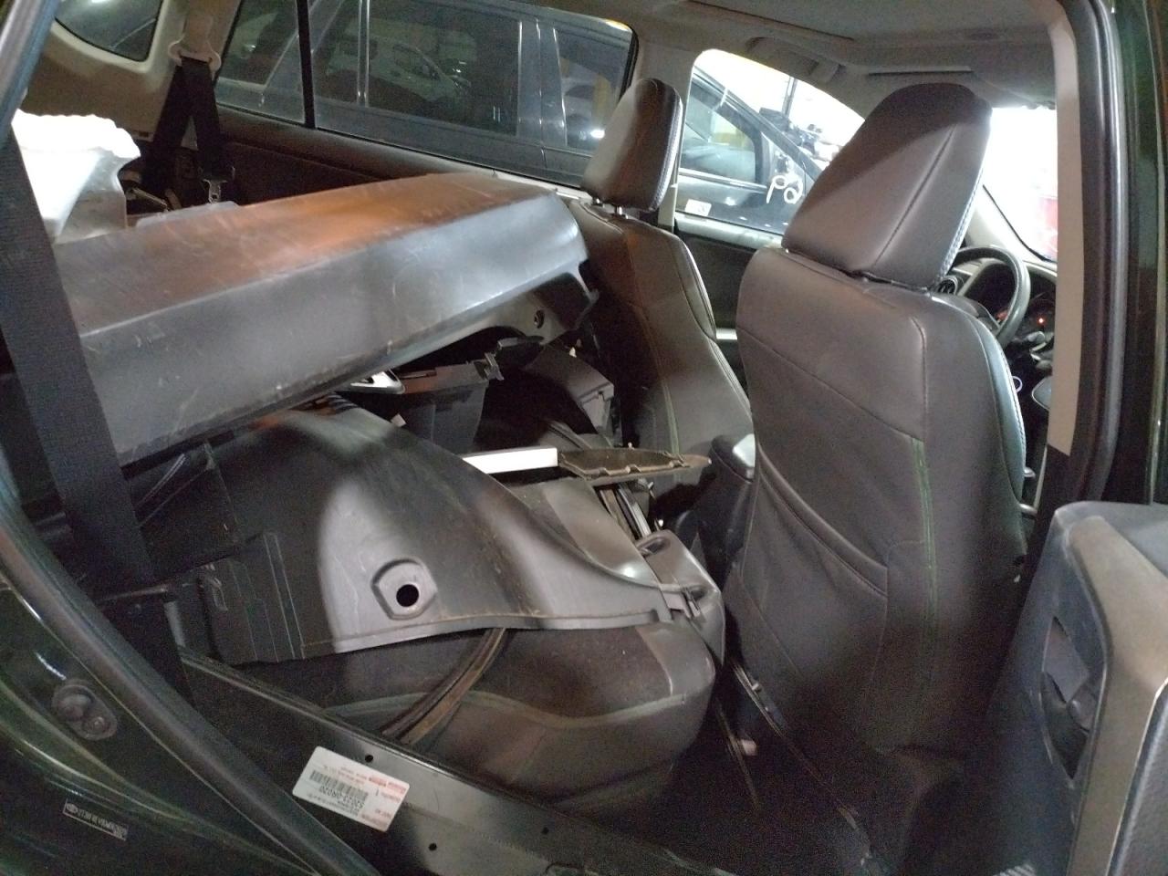 Photo 6 from auction – 2013 TOYOTA RAV4 XLE with VIN 2T3RFREV9DW062609