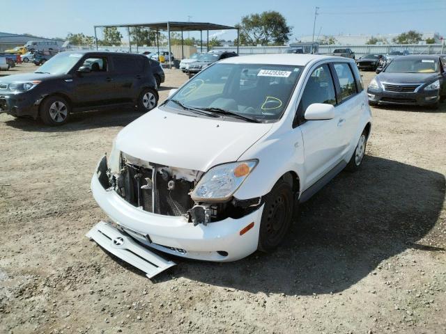 Photo 2 from auction – 2004 TOYOTA SCION XA with VIN JTKKT624640064528