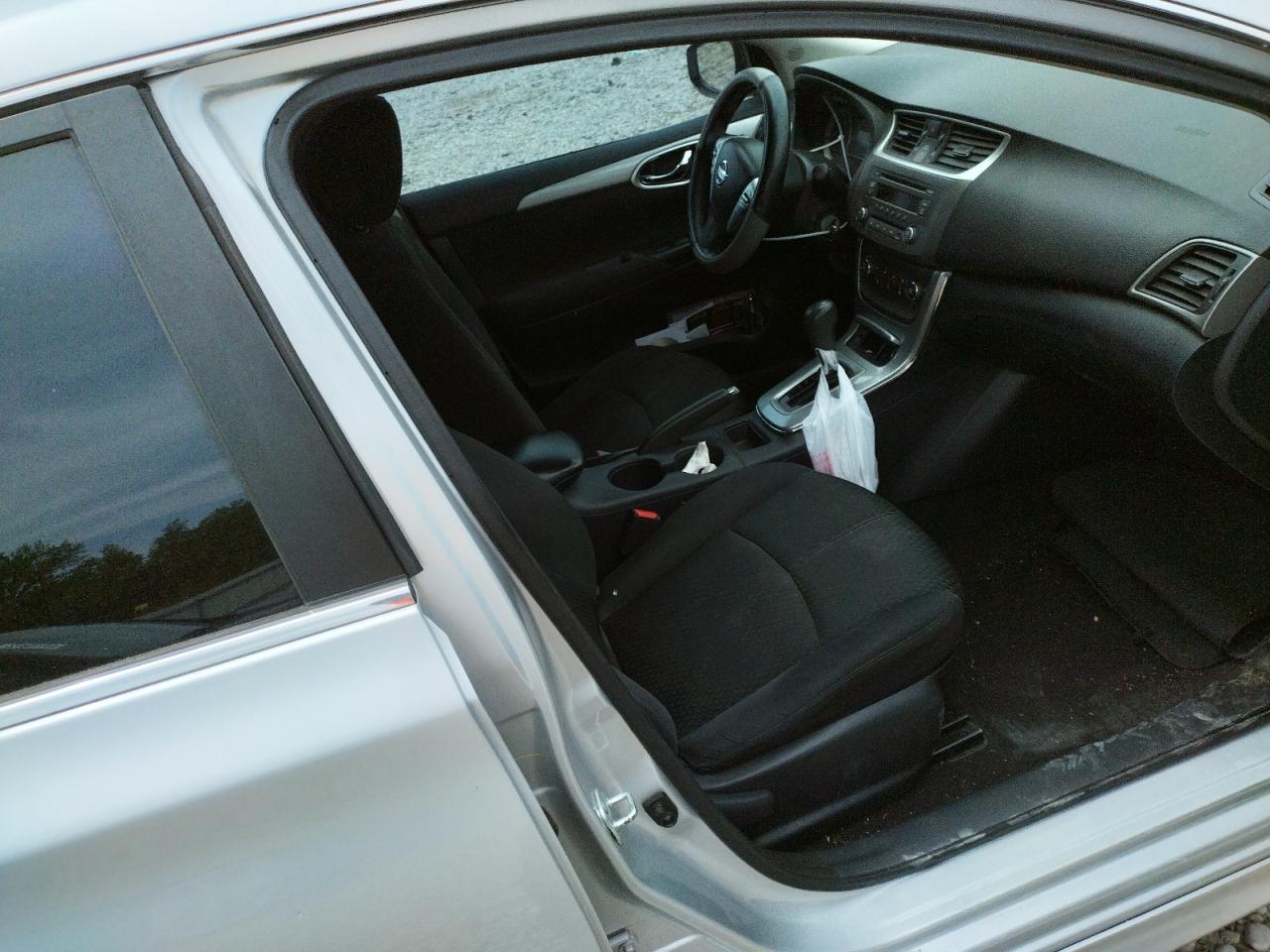 Photo 5 from auction – 2013 NISSAN SENTRA S with VIN 3N1AB7AP1DL701483