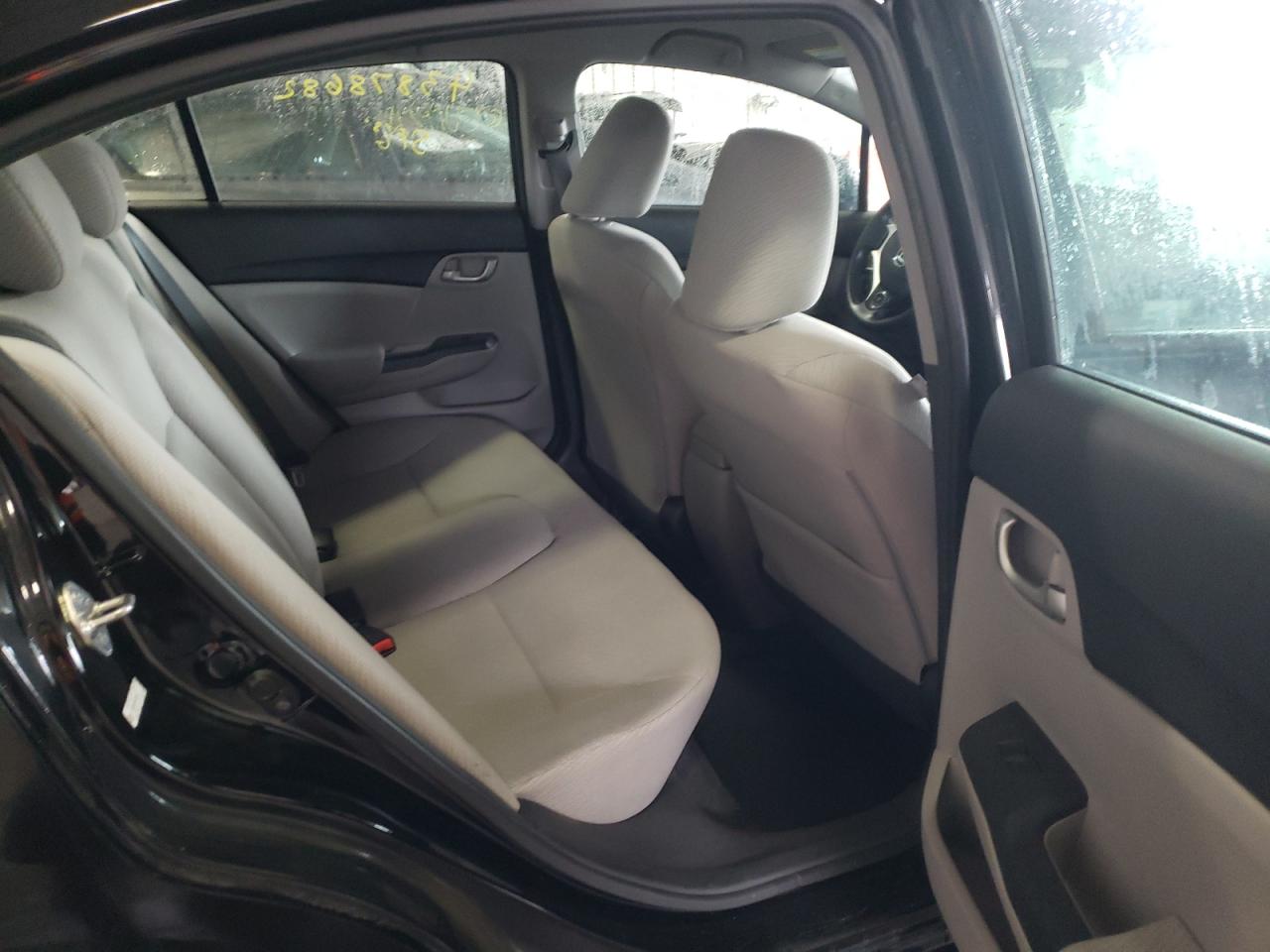 Photo 6 from auction – 2013 HONDA CIVIC LX with VIN 2HGFB2F51DH301995