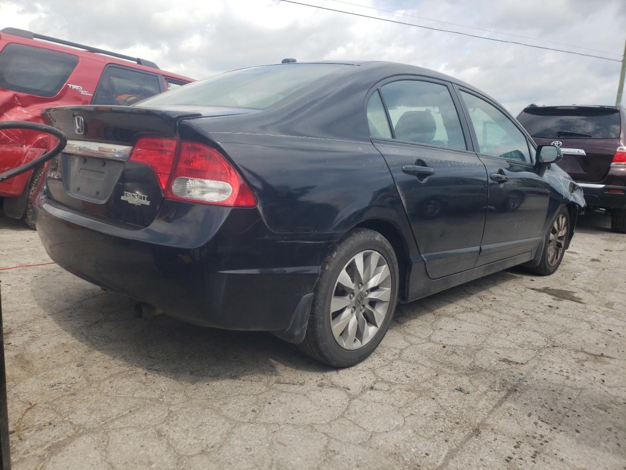 Photo 4 from auction – 2011 HONDA CIVIC EXL with VIN 2HGFA1F96BH507052