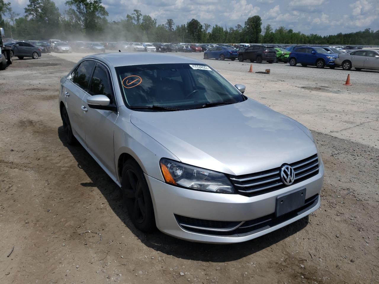 Photo 1 from auction – 2014 VOLKSWAGEN PASSAT S with VIN 1VWAT7A30EC025819