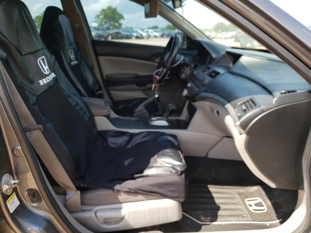 Photo 5 from auction – 2011 HONDA ACCORD LX with VIN 1HGCP2F33BA073982